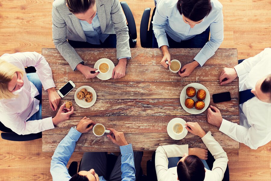 How to Stay Connected With People in Your Industry